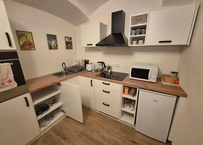 Apartma Na Palirne *